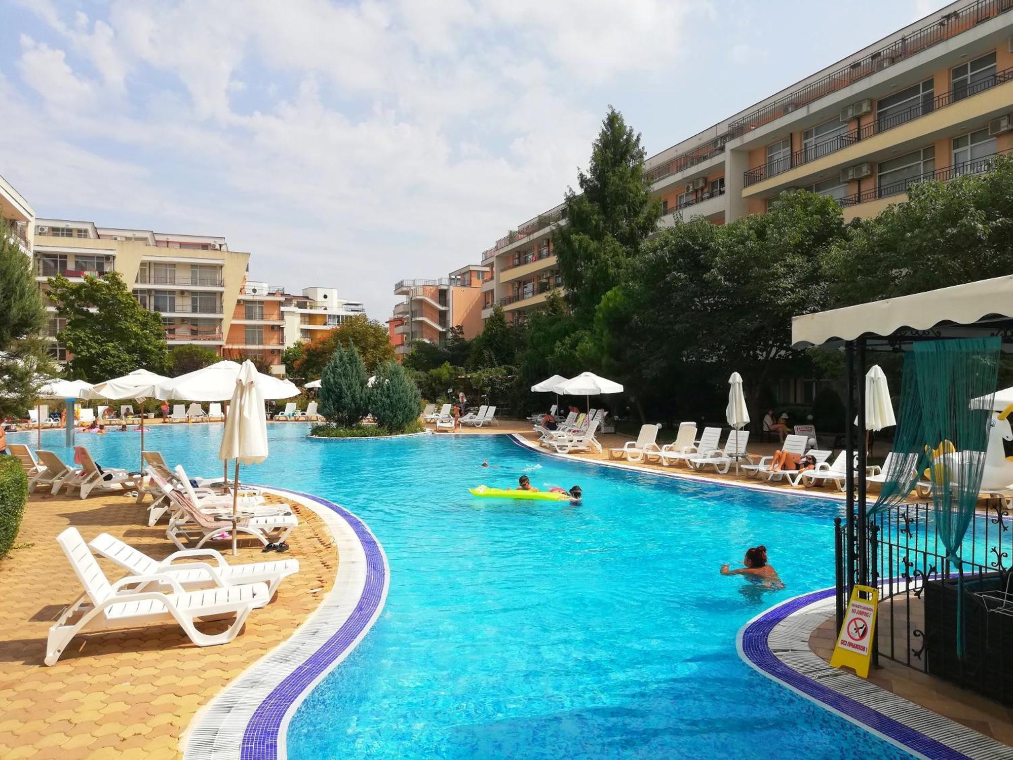 Apartment Daisy Grand Kamelia Sunny Beach Exterior photo